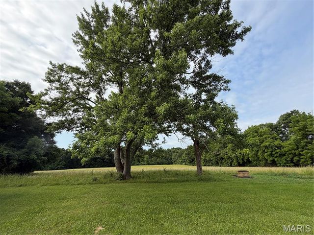 27250 State Highway U, Warrenton, MO 63383