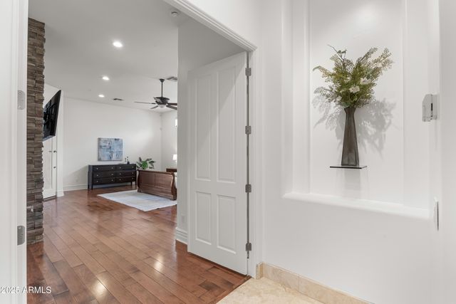 9417 E CHARTER OAK Drive, Scottsdale, AZ 85260