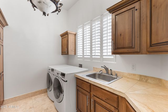 9417 E CHARTER OAK Drive, Scottsdale, AZ 85260