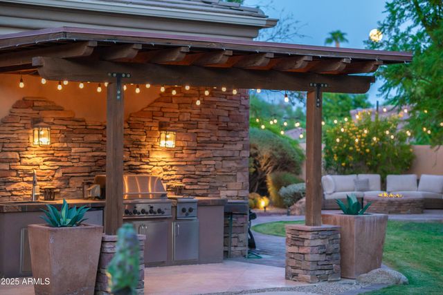 9417 E CHARTER OAK Drive, Scottsdale, AZ 85260