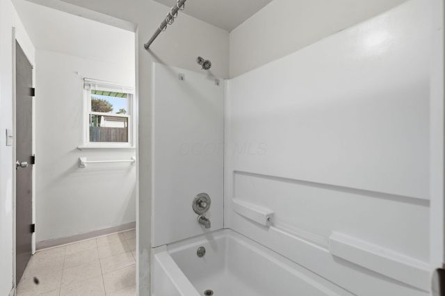 3698 Paris Boulevard, Westerville, OH 43081