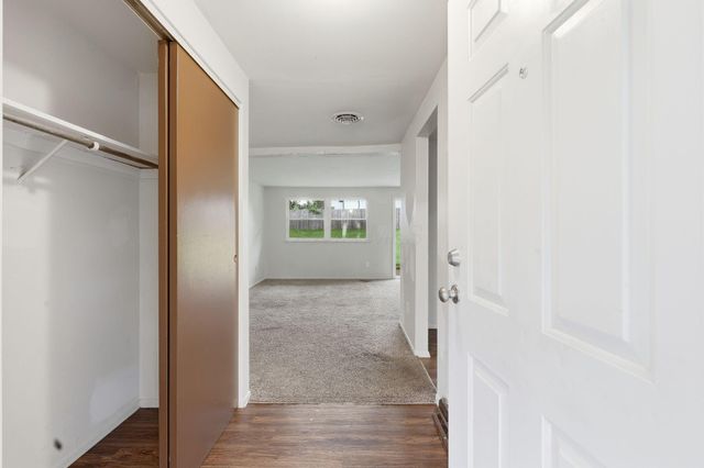 3698 Paris Boulevard, Westerville, OH 43081