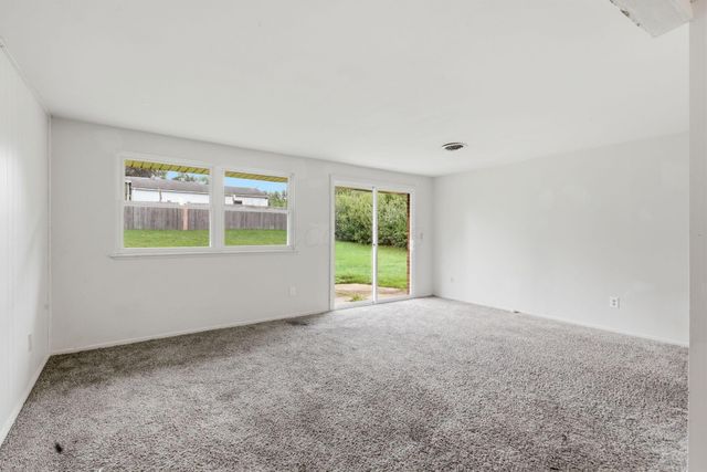 3698 Paris Boulevard, Westerville, OH 43081