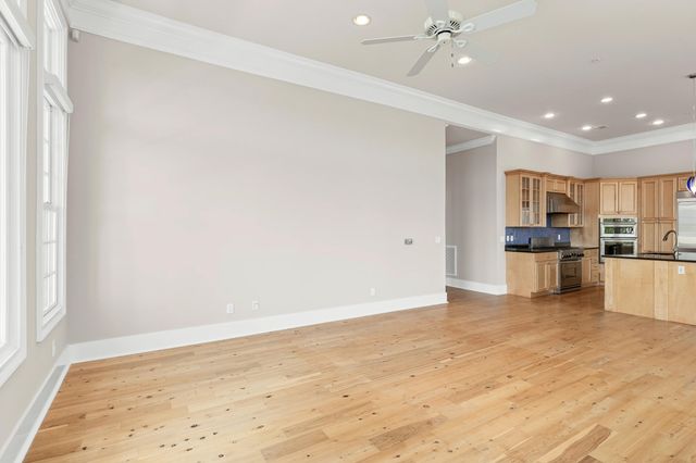 136 Fairbanks Oak Alley 4b, Daniel Island, SC 29492