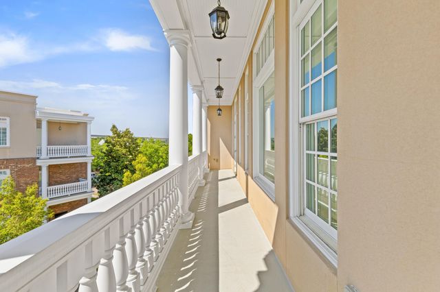 136 Fairbanks Oak Alley 4b, Daniel Island, SC 29492