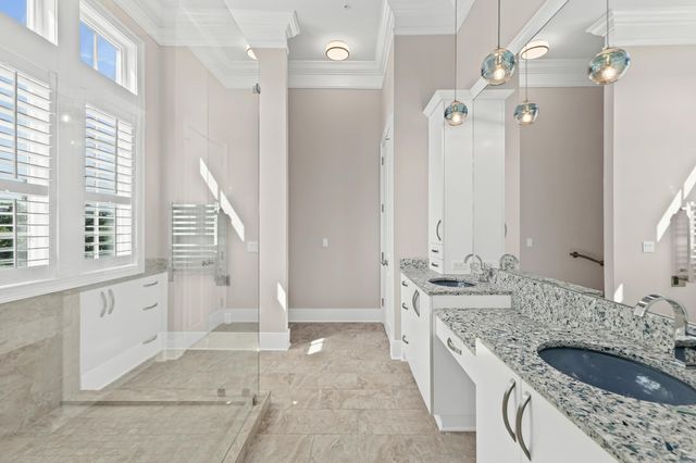 136 Fairbanks Oak Alley 4b, Daniel Island, SC 29492