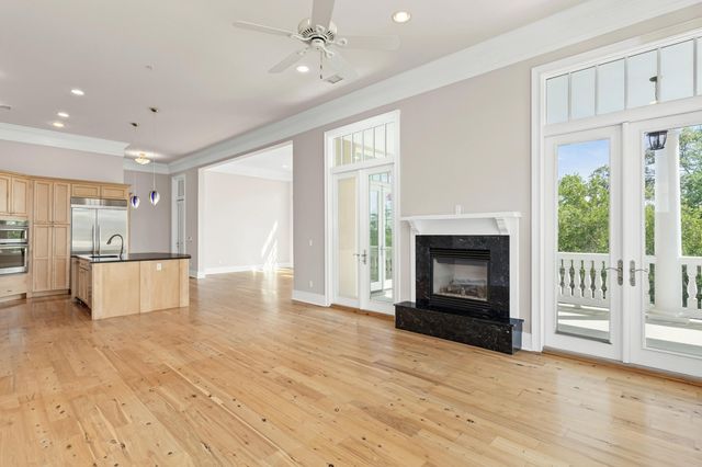 136 Fairbanks Oak Alley 4b, Daniel Island, SC 29492