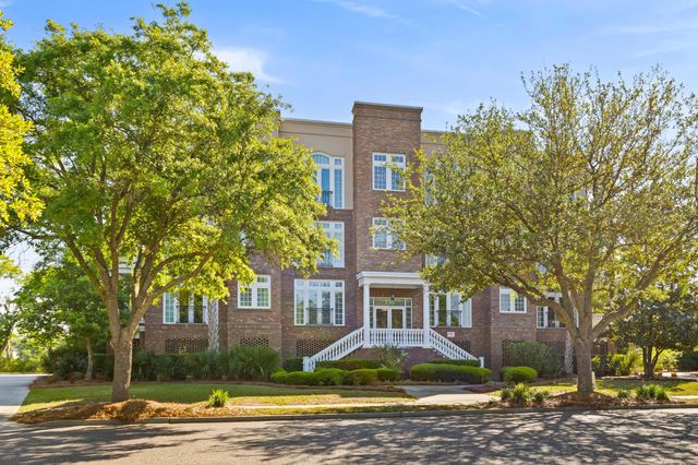 136 Fairbanks Oak Alley 4b, Daniel Island, SC 29492