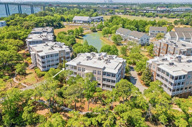 136 Fairbanks Oak Alley 4b, Daniel Island, SC 29492
