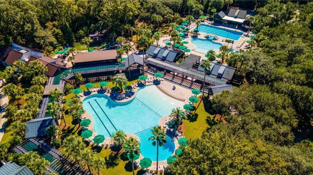 136 Fairbanks Oak Alley 4b, Daniel Island, SC 29492
