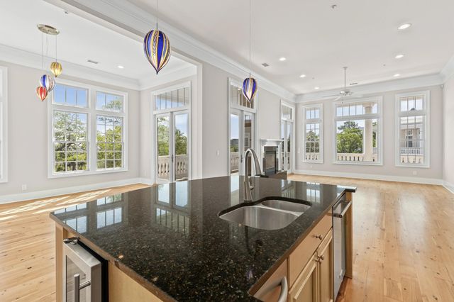 136 Fairbanks Oak Alley 4b, Daniel Island, SC 29492