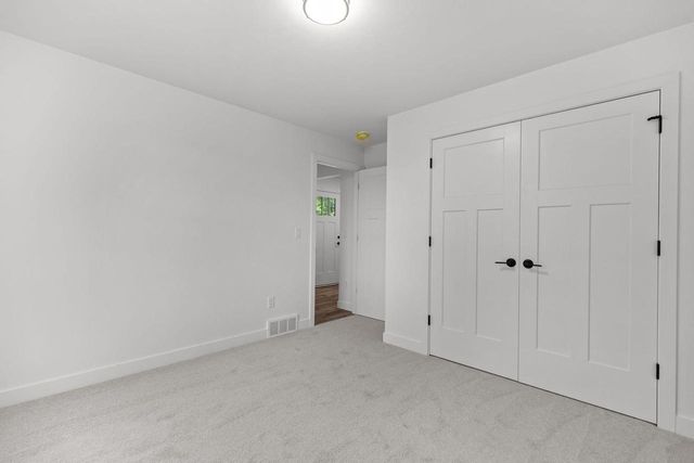 N9016 SOUTHTOWNE DRIVE, Menasha, WI 54952