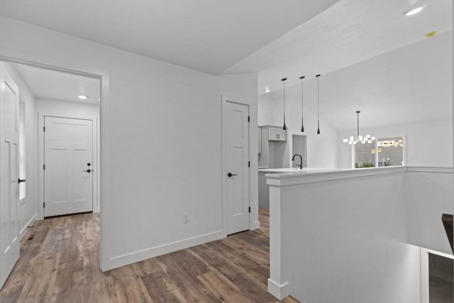 N9016 SOUTHTOWNE DRIVE, Menasha, WI 54952