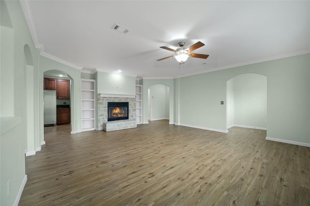 480 Holz RD, Niederwald, TX 78640