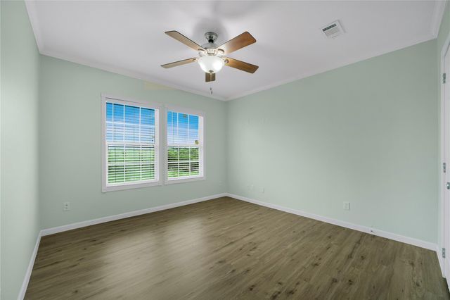 480 Holz RD, Niederwald, TX 78640