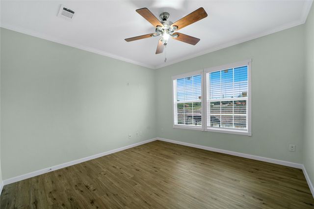 480 Holz RD, Niederwald, TX 78640
