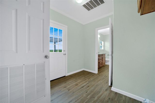 480 Holz RD, Niederwald, TX 78640