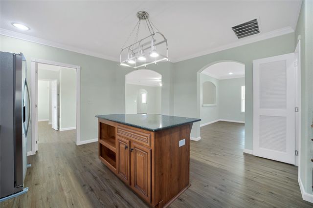 480 Holz RD, Niederwald, TX 78640