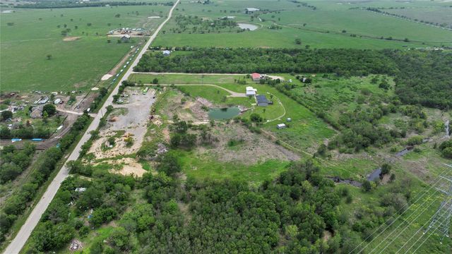 480 Holz RD, Niederwald, TX 78640