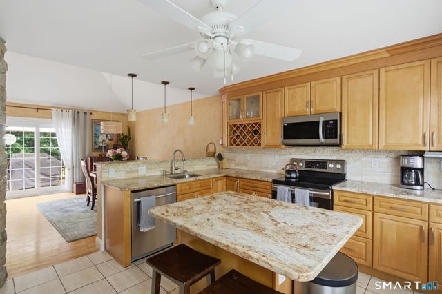 48 Tiffany Lane, Bristol, CT 06010