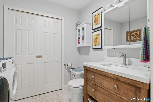 48 Tiffany Lane, Bristol, CT 06010