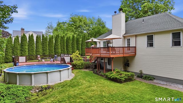 48 Tiffany Lane, Bristol, CT 06010
