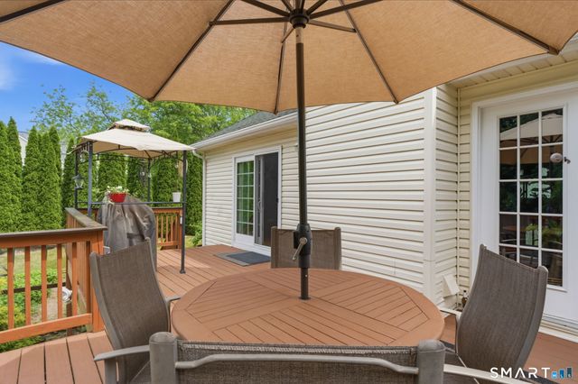 48 Tiffany Lane, Bristol, CT 06010