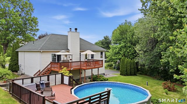 48 Tiffany Lane, Bristol, CT 06010
