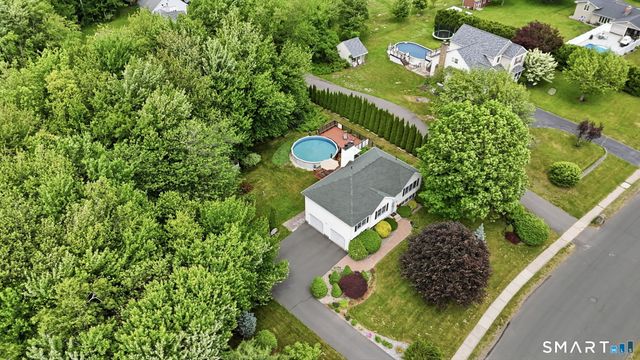 48 Tiffany Lane, Bristol, CT 06010