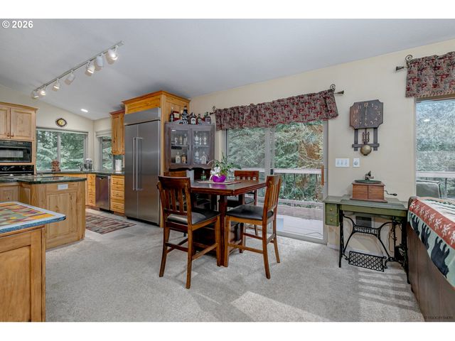 53221 E MARMOT Rd, Sandy, OR 97055