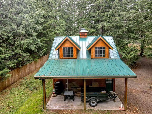 53221 E MARMOT Rd, Sandy, OR 97055