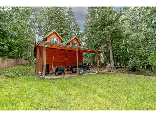 53221 E MARMOT Rd, Sandy, OR 97055