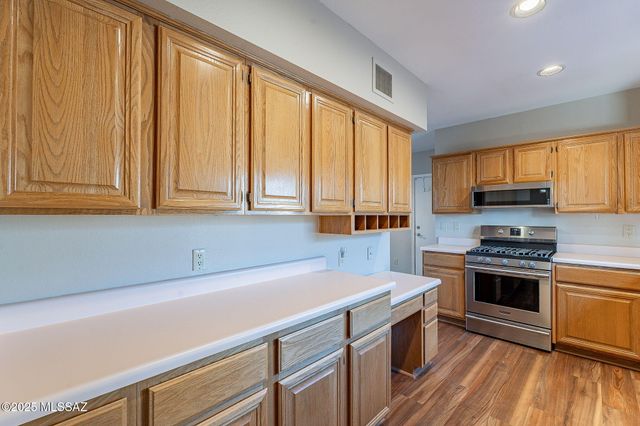 38324 S Silverwood Drive, Tucson, AZ 85739