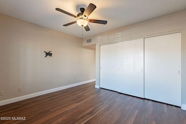 38324 S Silverwood Drive, Tucson, AZ 85739