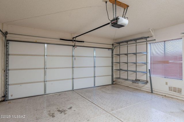 38324 S Silverwood Drive, Tucson, AZ 85739