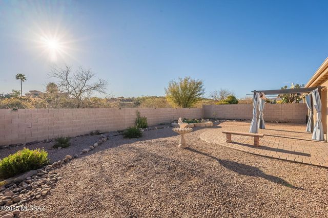 38324 S Silverwood Drive, Tucson, AZ 85739