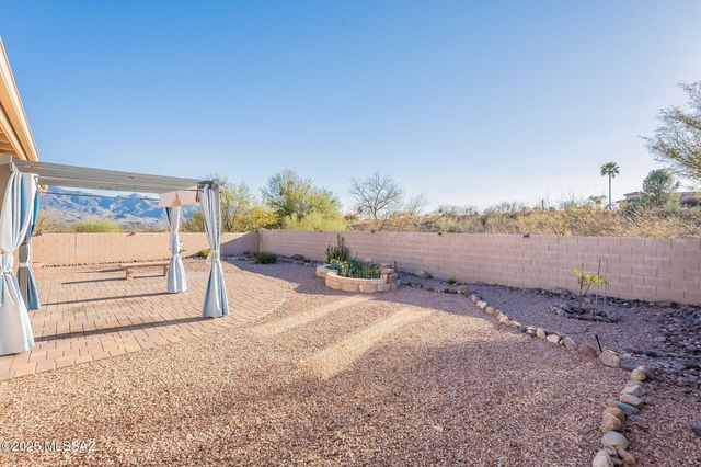 38324 S Silverwood Drive, Tucson, AZ 85739