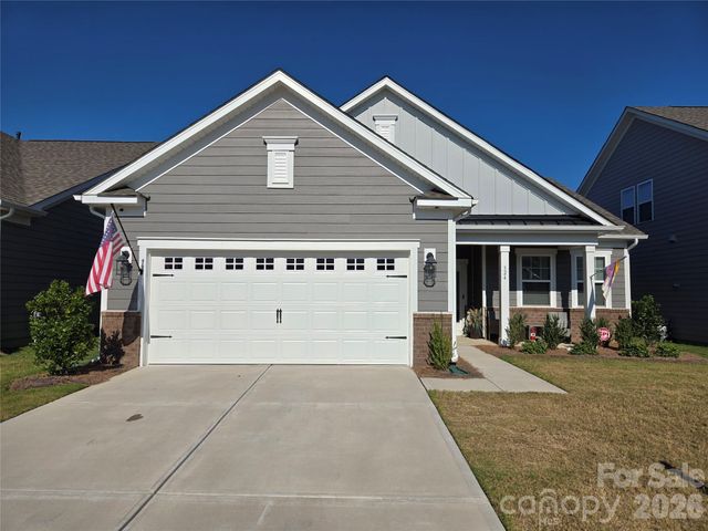 324 Sunharvest Lane, Indian Trail, NC 28079