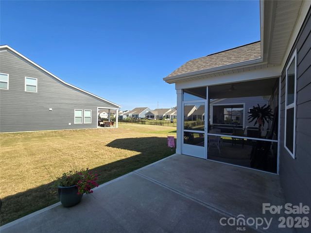 324 Sunharvest Lane, Indian Trail, NC 28079