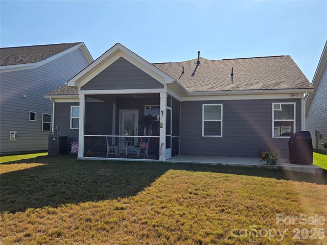 324 Sunharvest Lane, Indian Trail, NC 28079