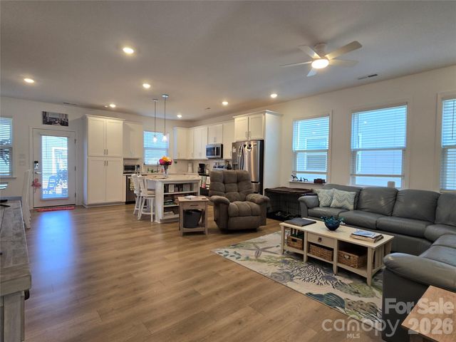324 Sunharvest Lane, Indian Trail, NC 28079