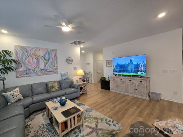 324 Sunharvest Lane, Indian Trail, NC 28079