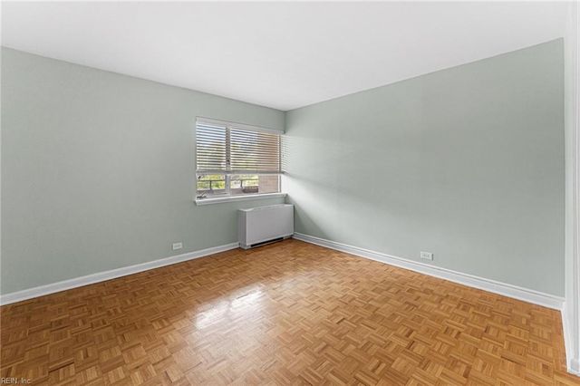 7320 Glenroie Ave Apt 2G, Norfolk, VA 23505