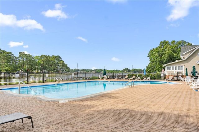 7320 Glenroie Ave Apt 2G, Norfolk, VA 23505