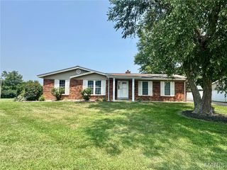 3417 Robyn Ann Drive, St Charles, MO 63303