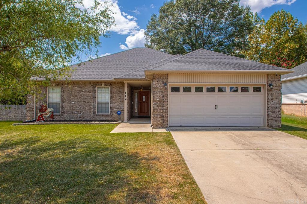 112 Kee Cove Cove, Benton, AR 72015