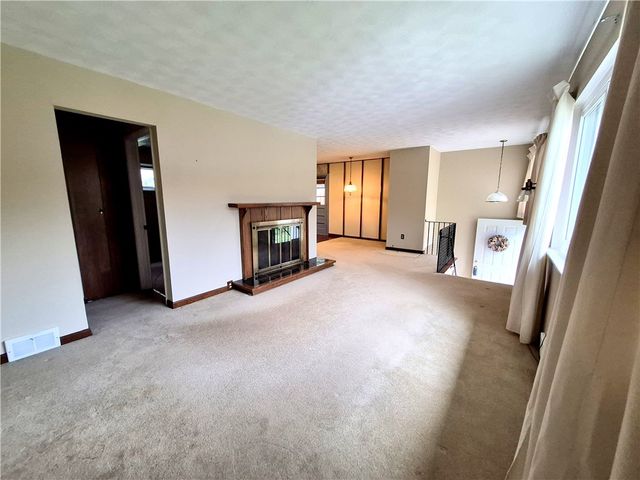 125 Alpine Village Drive, Monroeville, PA 15146
