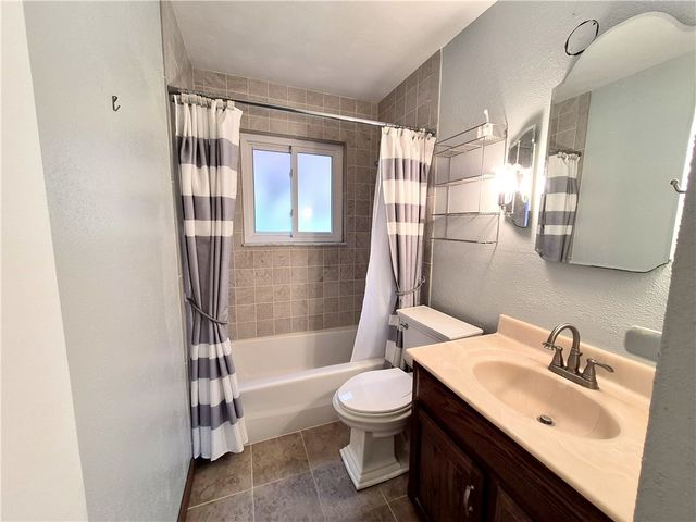 125 Alpine Village Drive, Monroeville, PA 15146