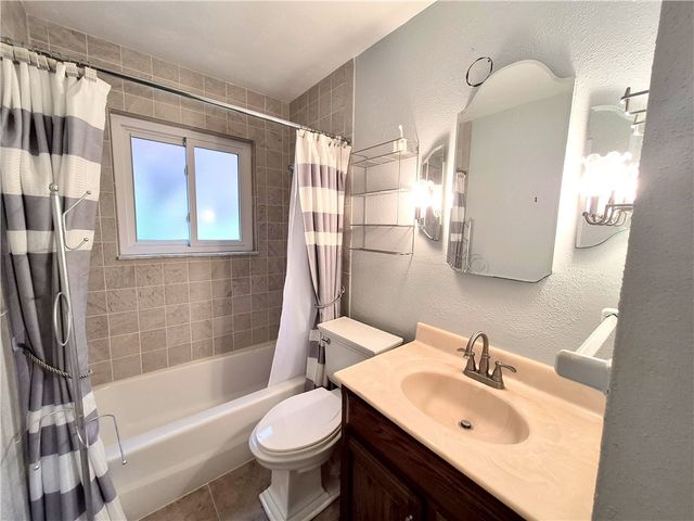 125 Alpine Village Drive, Monroeville, PA 15146