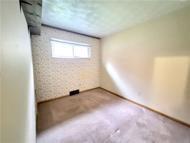 125 Alpine Village Drive, Monroeville, PA 15146